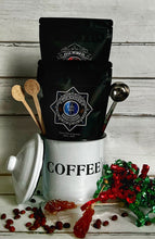 Load image into Gallery viewer, WONDERLAND CANISTER GIFT